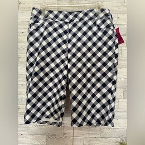 Kim Rogers size 8 navy blue & white pull on Bermuda shorts NWT
